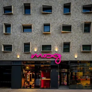 Moxy Hotell